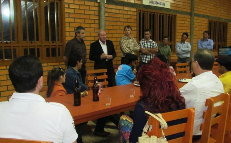  Encontro reuniu lideranças tucanas de São Lourenço do Oeste e região