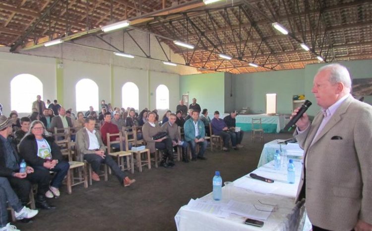  Marcos Vieira apresenta o SC Rural aos agricultores de Alfredo Wagner