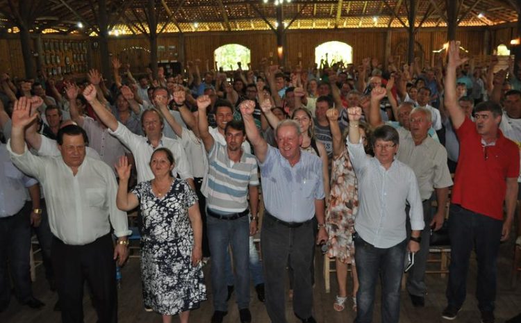  Marcos Vieira reúne lideranças regionais em Maravilha