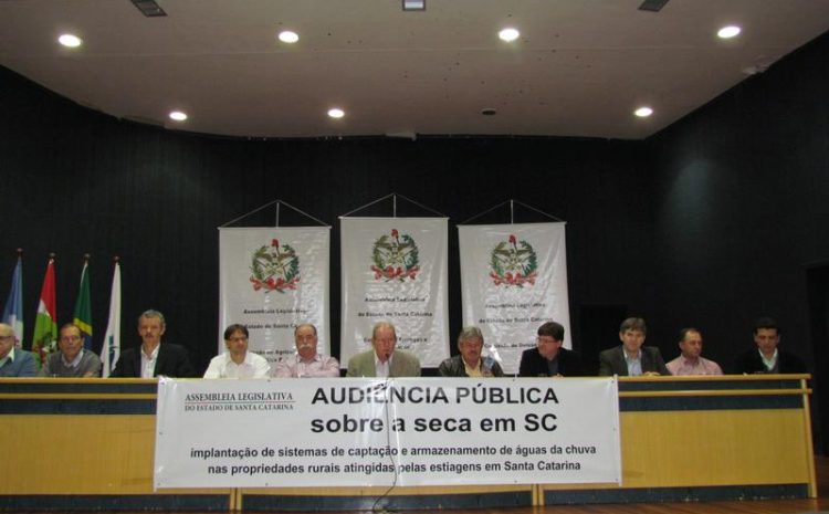  Lideranças e comunidade debatem ações contra a seca no Estado em Videira