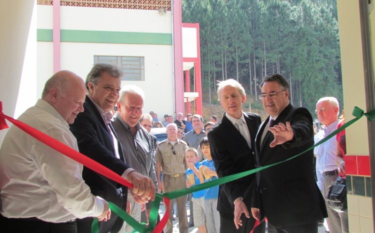 São Bonifácio – Inauguração da escola São Tarcísio