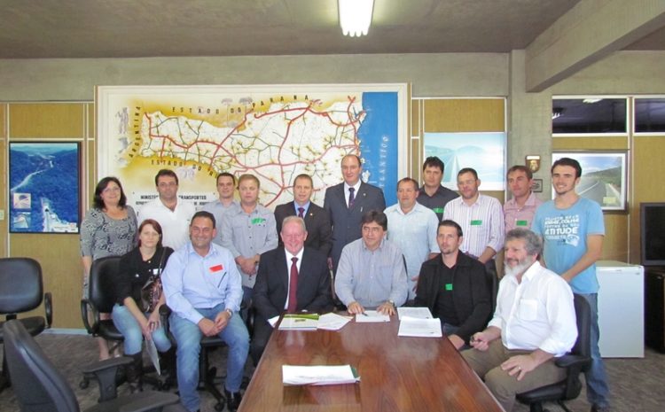 Encontro com lideranças de Guarujá do Sul e de Dionisio Cerqueira com o DNIT sobre a BR-163